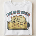 I RUN ON CAT CUDDLES | Adorable T-shirt for Cat Lovers - close up