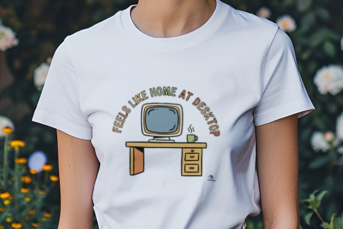 FEELS LIKE HOME AT DESKTOP | Cozy Gamer T-Shirt