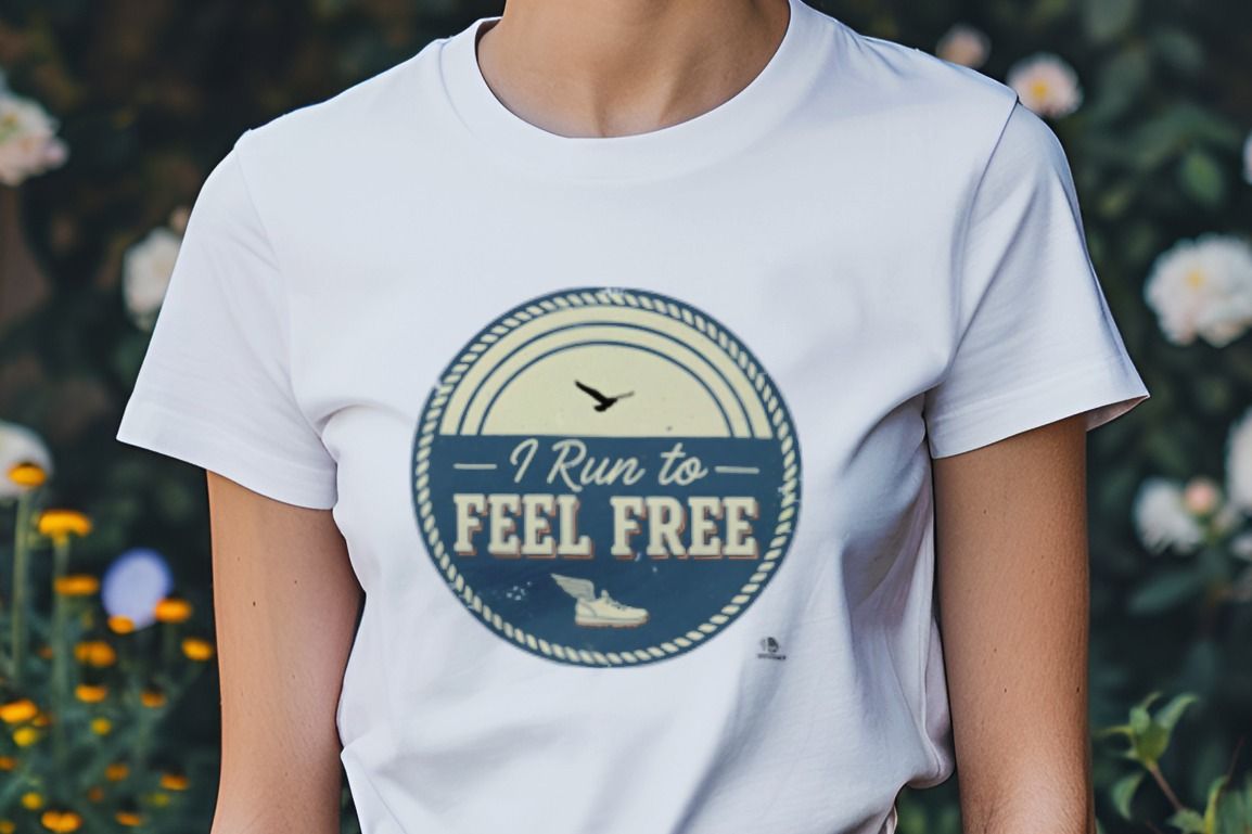 I RUN TO FEEL FREE | Humorous T-Shirt for Marathon Runners