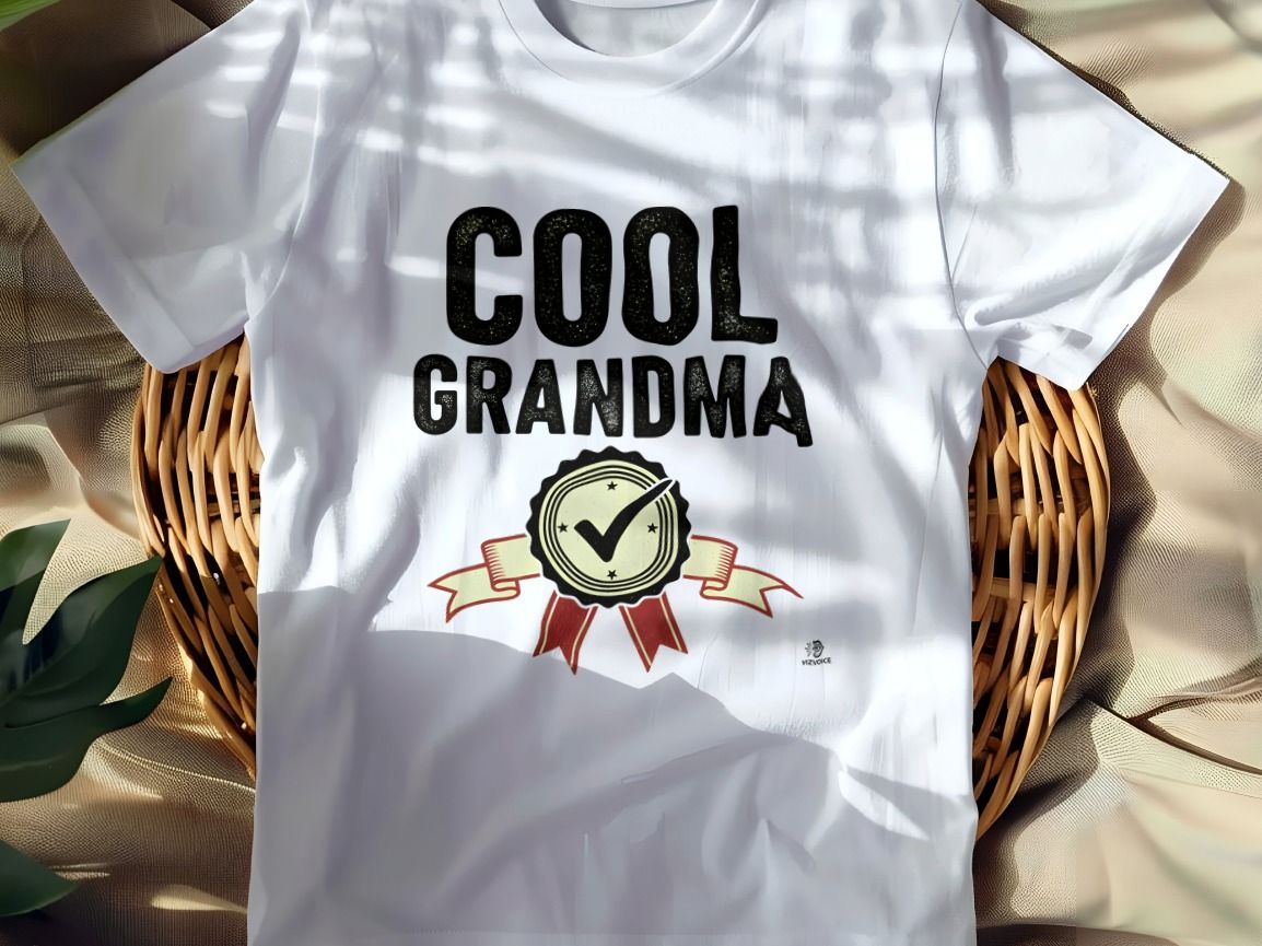 COOL GRANDMA | Fun T-shirt for Grandparents
