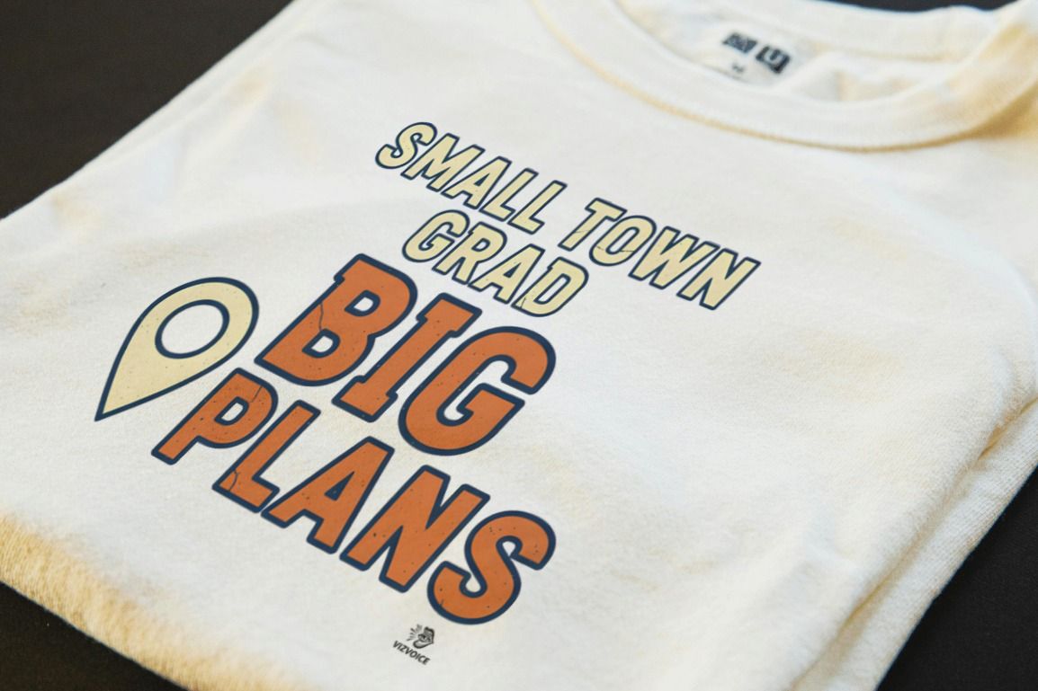SMALL TOWN GRAD BIG PLANS | Funny Graduation T-Shirt