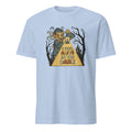 I FEEL ALIVE IN THE DARK | Spooky T-shirt for Haunted House Lovers - flat